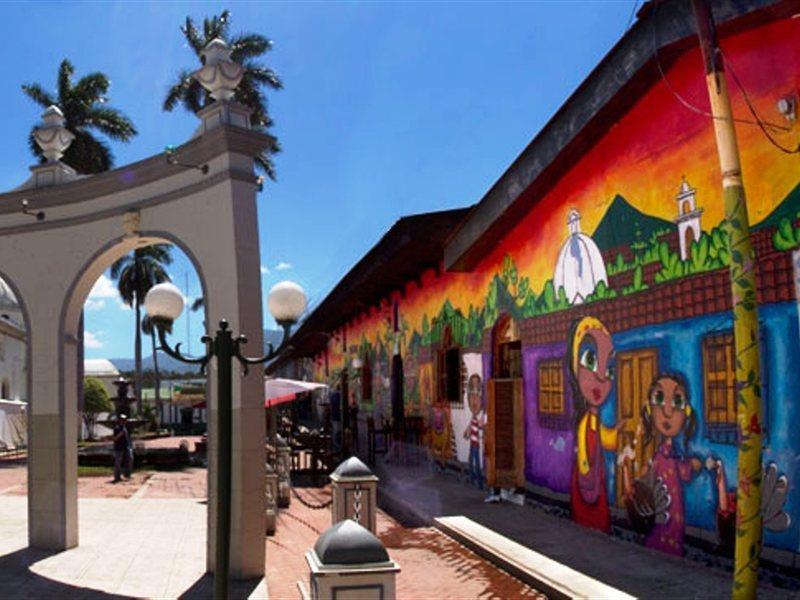 La Casa De Mamapan Hotel Colonial Ahuachapán Buitenkant foto