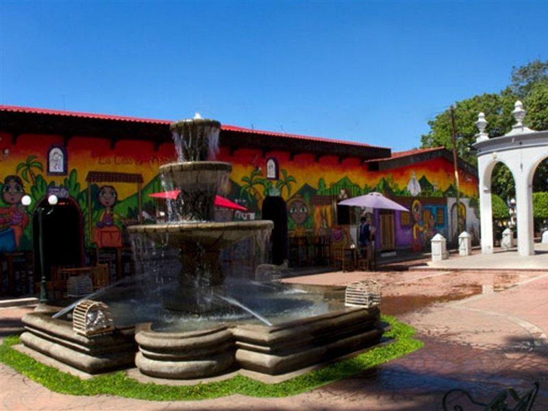 La Casa De Mamapan Hotel Colonial Ahuachapán Buitenkant foto