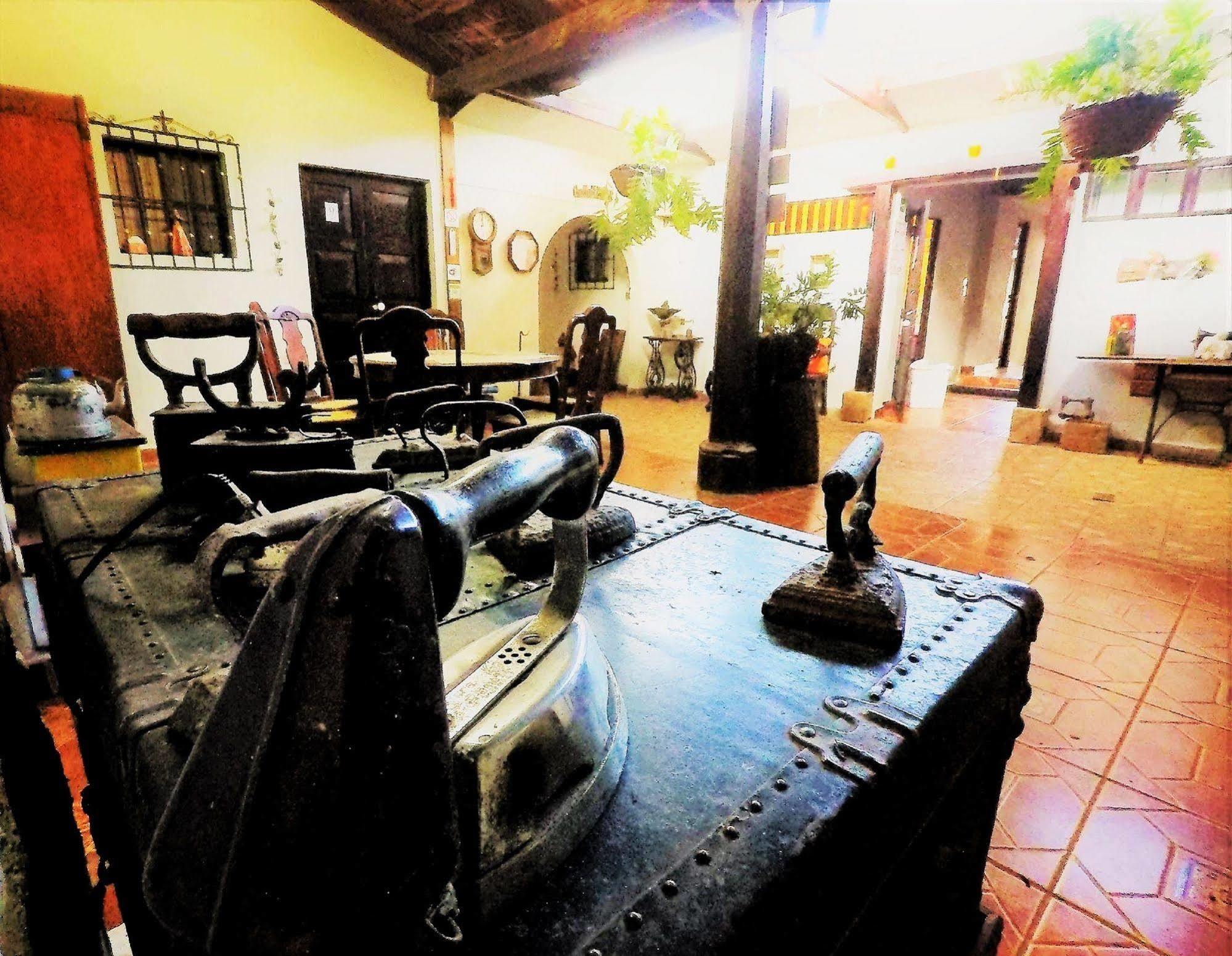 La Casa De Mamapan Hotel Colonial Ahuachapán Buitenkant foto