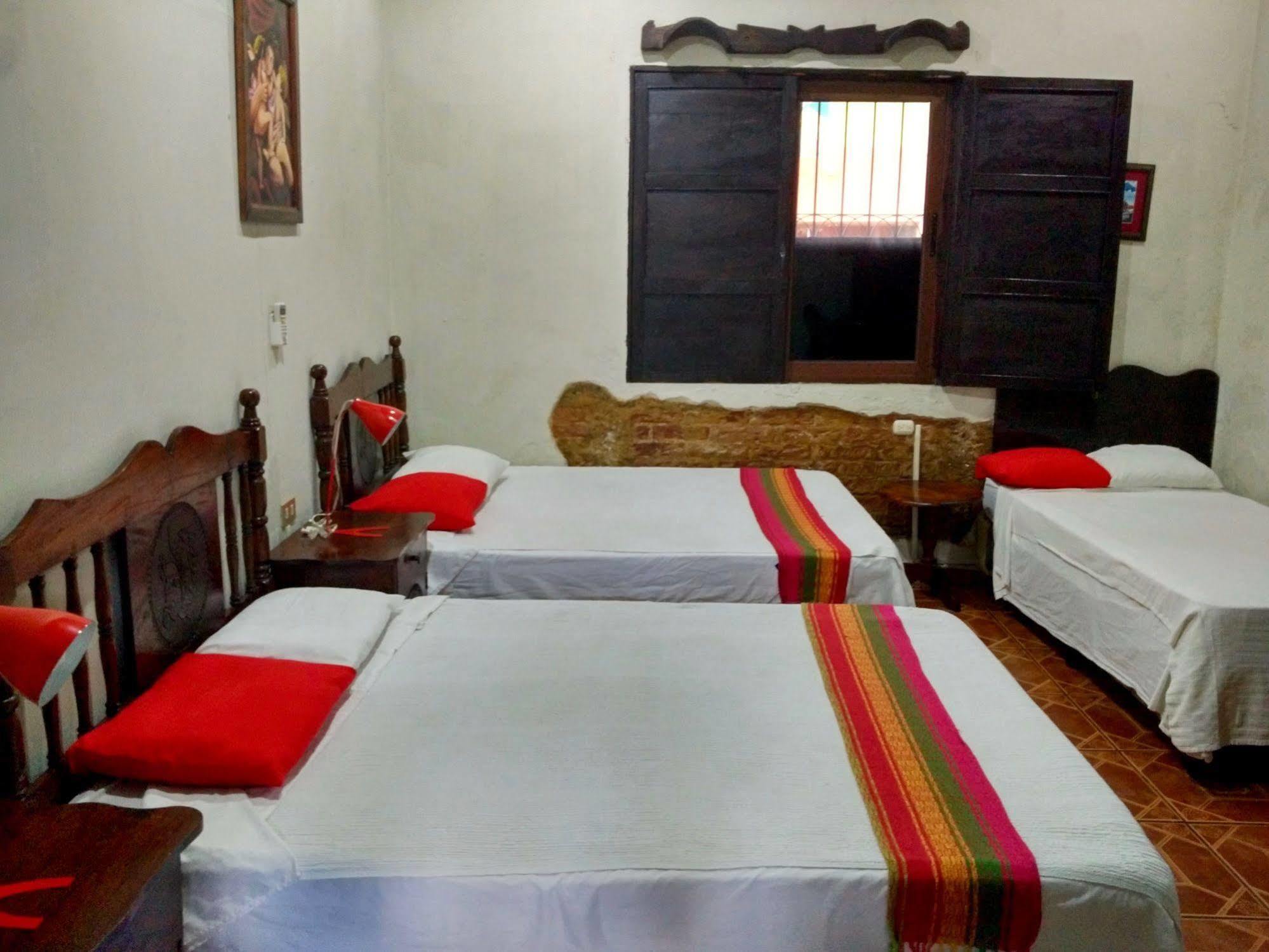 La Casa De Mamapan Hotel Colonial Ahuachapán Buitenkant foto