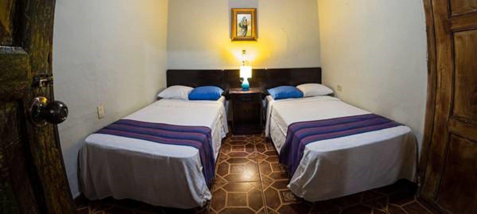 La Casa De Mamapan Hotel Colonial Ahuachapán Buitenkant foto